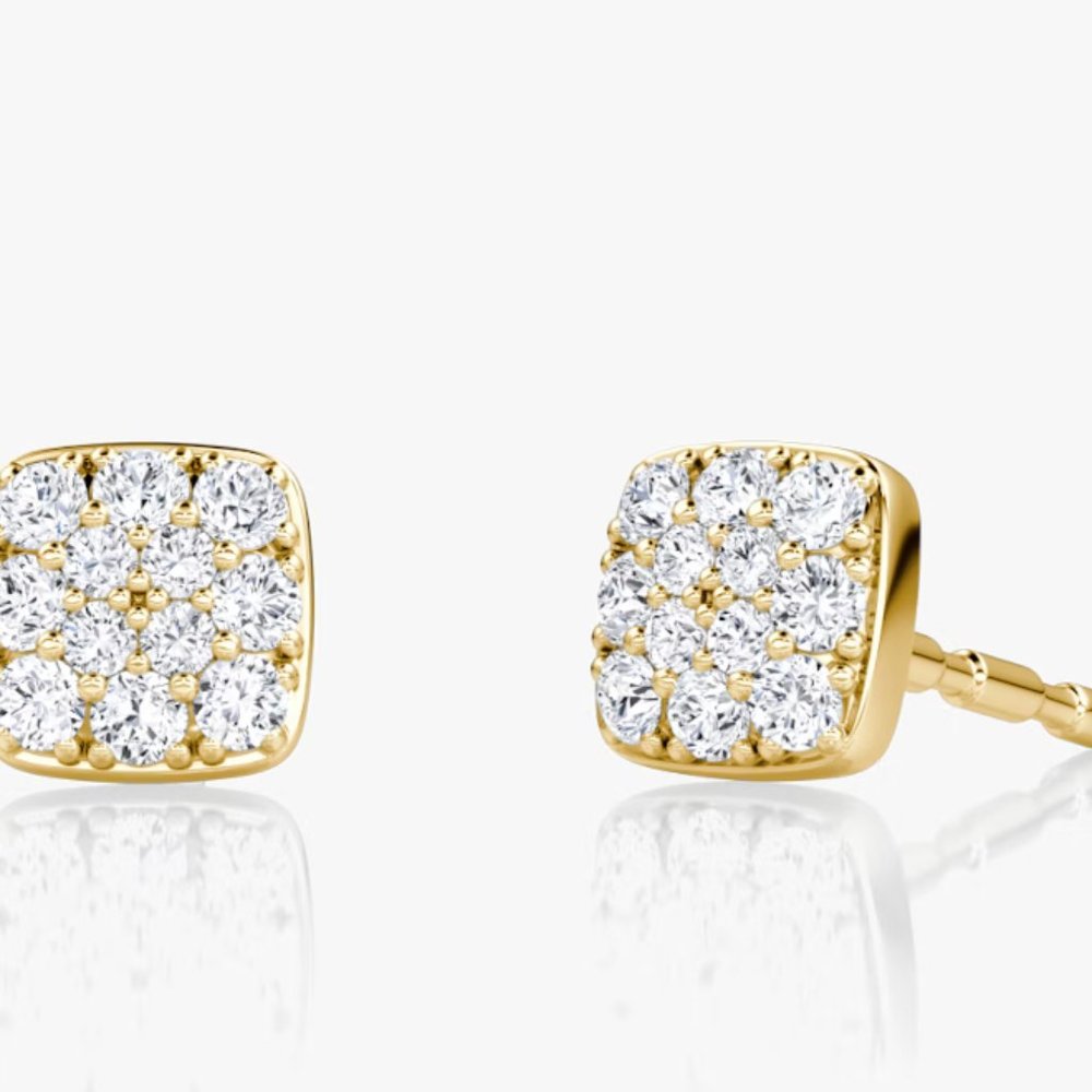 Vrai Pave Studs (Vrai & Oro)